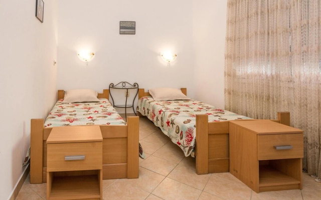 Awesome Home in Vir With Wifi and 5 Bedrooms
