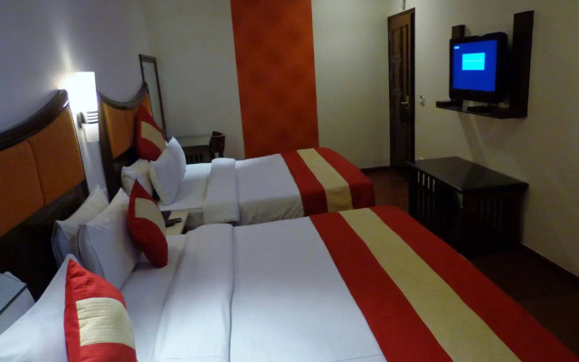 Hotel Aura - Near to New Delhi Railway Station