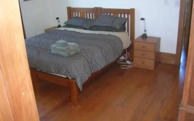 Abbott House Sumner Bed  Breakfast