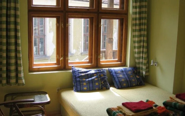 Hostel Mostel