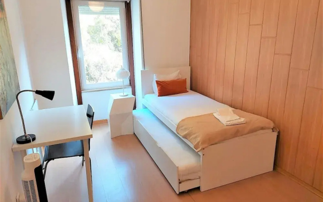 Sweet Garden Apartment