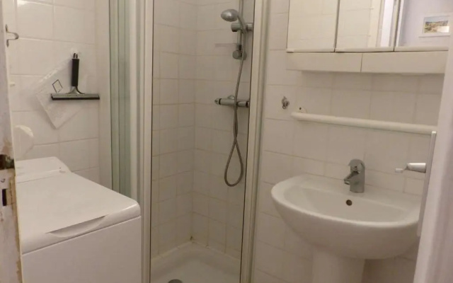 Appartement Le Lavandou, 2 pièces, 4 personnes - FR-1-308-61