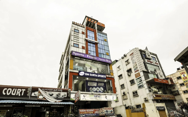 OYO 14925 Harsha Residency