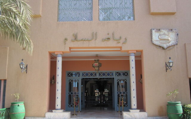 Отель Riad Salam Zagora Марокко, Загора - отзывы, цены и фото номеров - забронировать отель Riad Salam Zagora онлайн вид на фасад