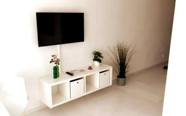 TUSCAN Apartment mit Meerblick und Sonnenterrasse