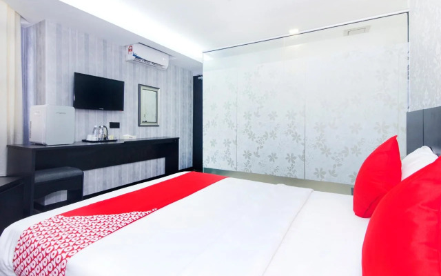 S Hotel
