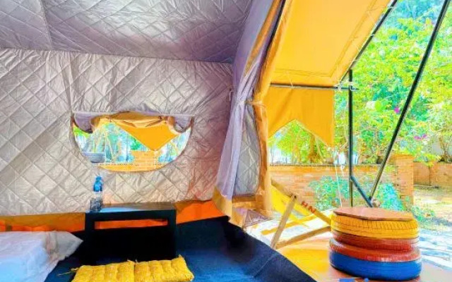 Khu Camping & Homestay Ven Bien