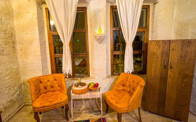 Heritage Cave Suites