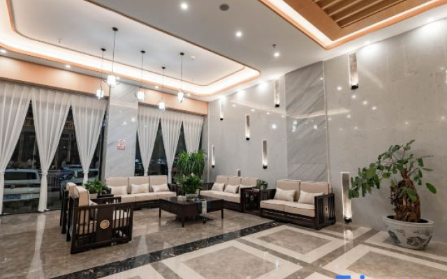 Muxi Foot Road · Hotel (Ping An Bus Station)
