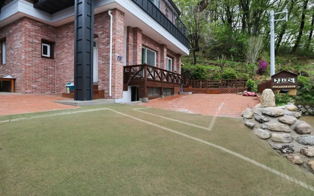 Yangyang Sanddurak Pension