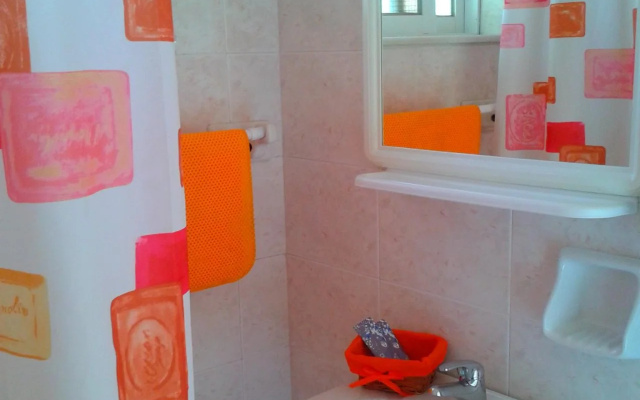 Effie's Dreams Holiday Studios