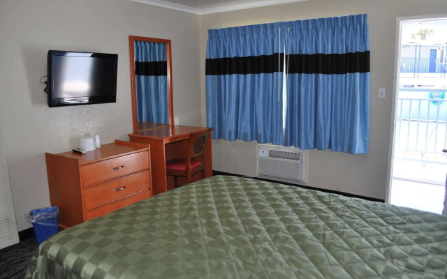 Salt Air Lodge