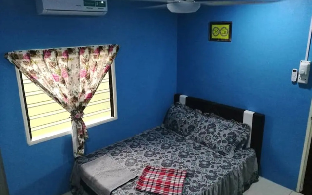 Khaimal Homestay Pulau Enjin