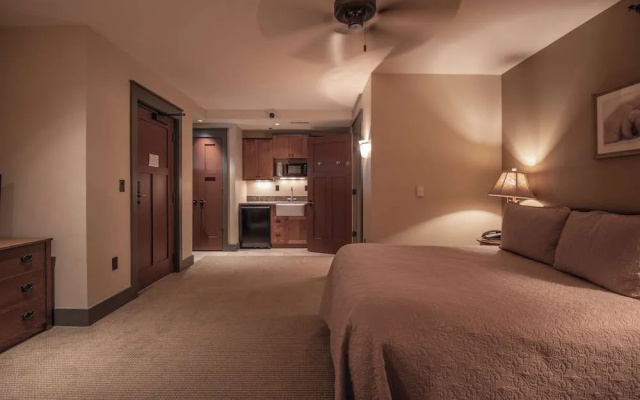 Tamarack Lodge of Traverse City