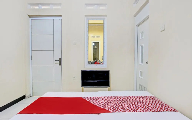 OYO Life 93034 Ayri Home