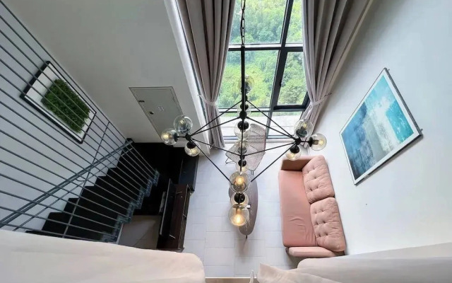 Tamarind Luxury Condo by Smarthome