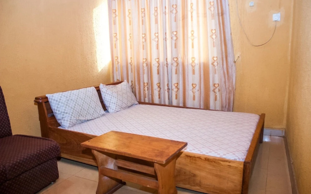 D Jos Hotel