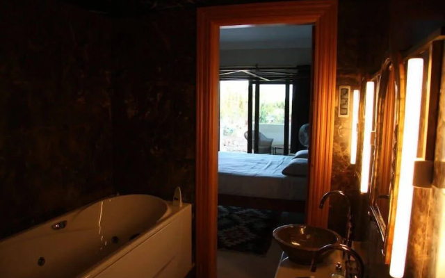 Hotel Villarocamar