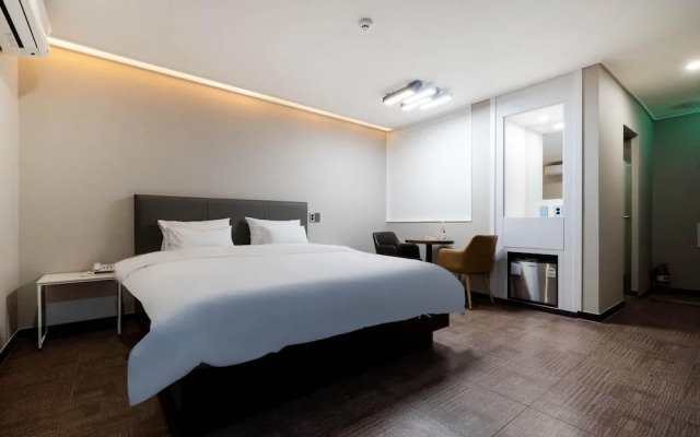 Wonju Masil Self Check-in Hotel