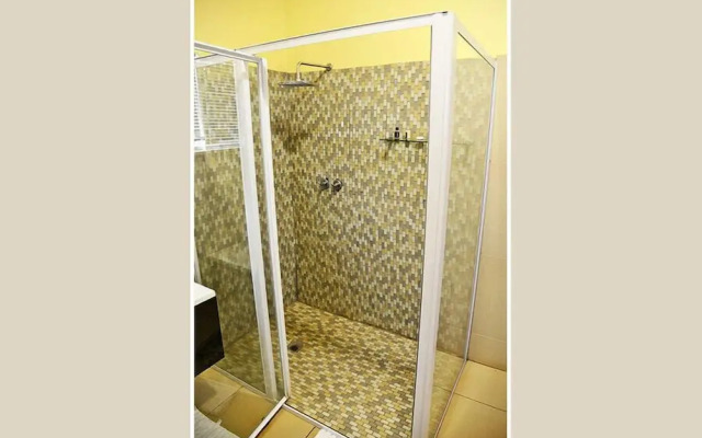 Gatz Guest House