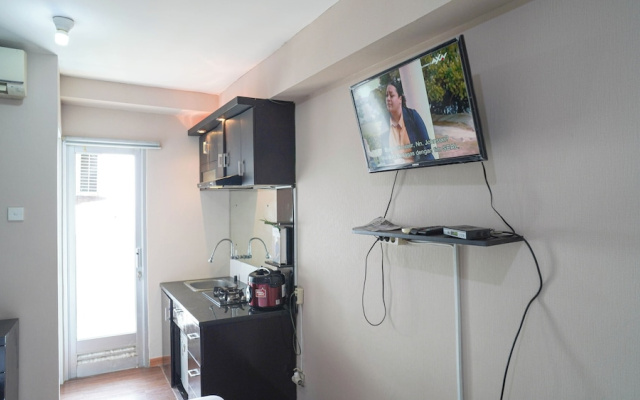 Studio Near Baywalk Mall At Apartment Green Bay Pluit