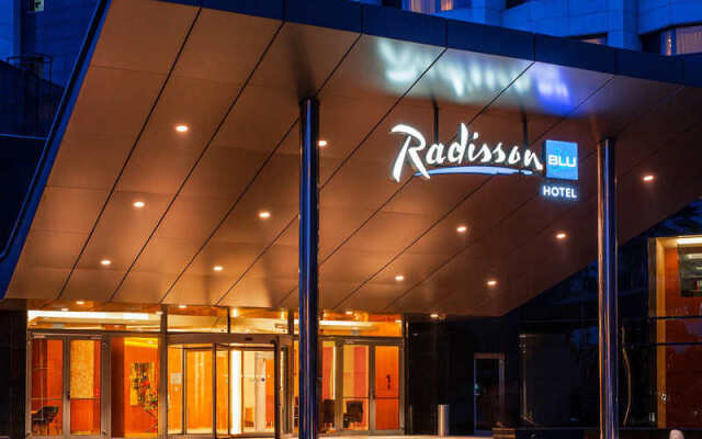 Отель Radisson Blu M'Bamou Palace Hotel Республика Конго, Браззавиль - отзывы, цены и фото номеров - забронировать отель Radisson Blu M'Bamou Palace Hotel онлайн вид на фасад