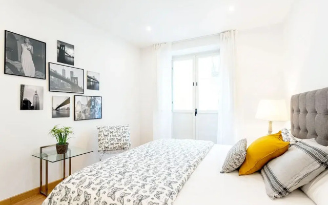 Modern Apartment in Prime Location. Marín García III