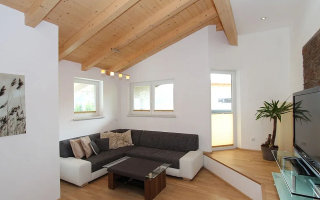 Spacious Chalet in Neukirchen am Großvenediger near Ski Area