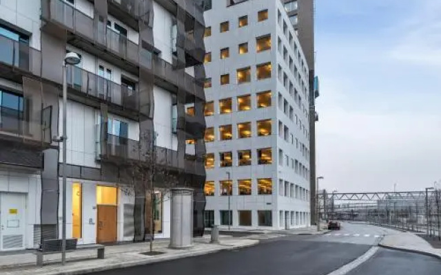 Wright Apartments - Barcode