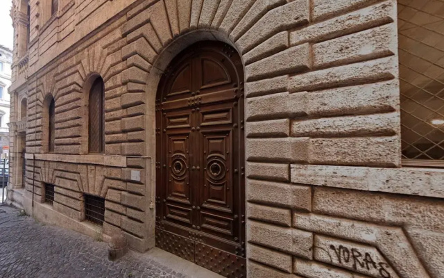 Nest at Campo De Fiori and Navona Square
