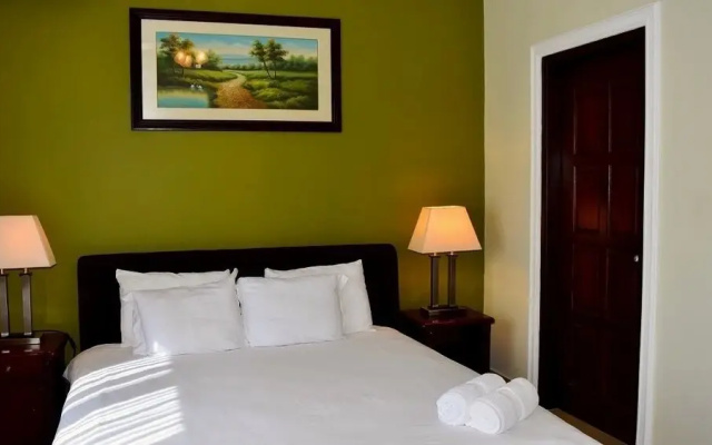 Aruba Breeze Condo