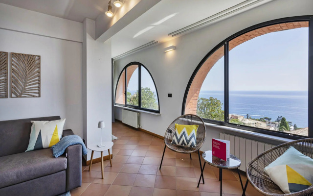 Amiâ o Mâ in Genova
