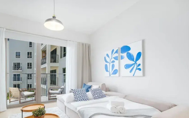 LUX  The Le Pont Sea View Suite
