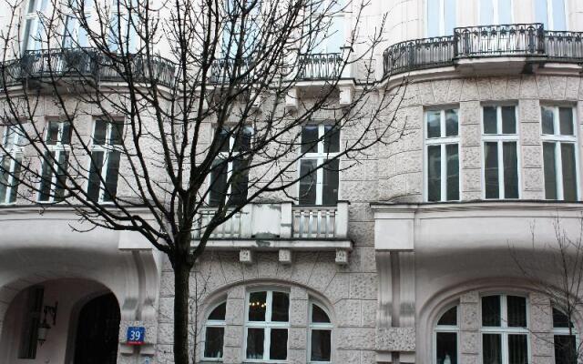 Отель P&O Hoza Lux Польша, Варшава - отзывы, цены и фото номеров - забронировать отель P&O Hoza Lux онлайн вид на фасад