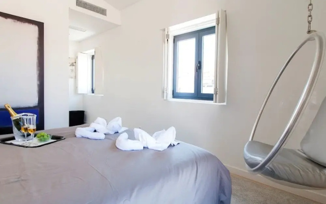 JOIVY Lux & Spacious 1BR home w/ huge terrace, 5mins to Academy of Sciences