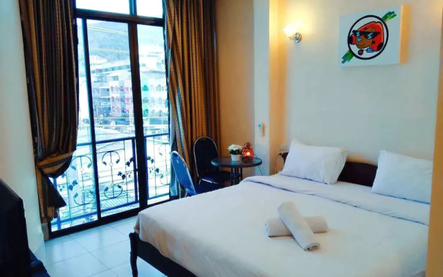 Zodiac Hotel