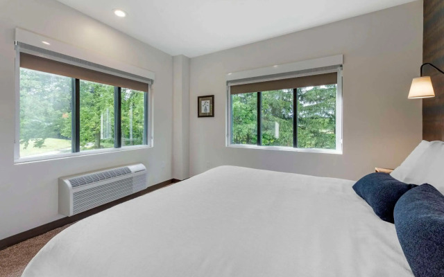 The Cranberry, Ascend Hotel Collection
