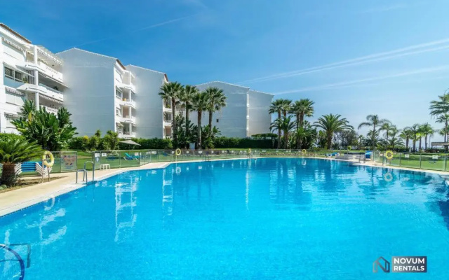 Lovely 1 BDRM Rental Unit w/ Pool in Puerto Banús