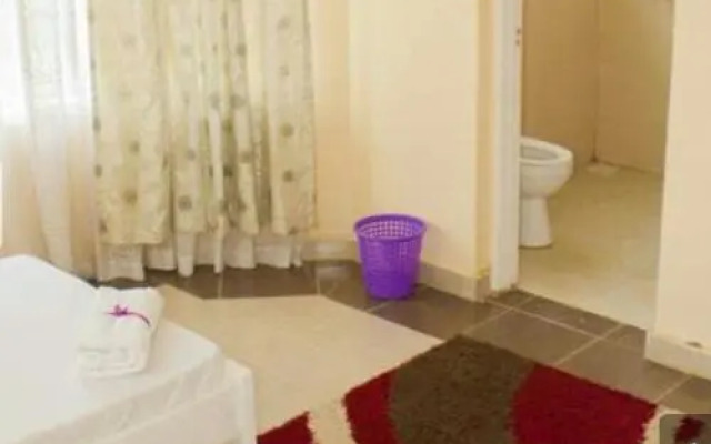 Pavillion Apartment near 67 Hotel