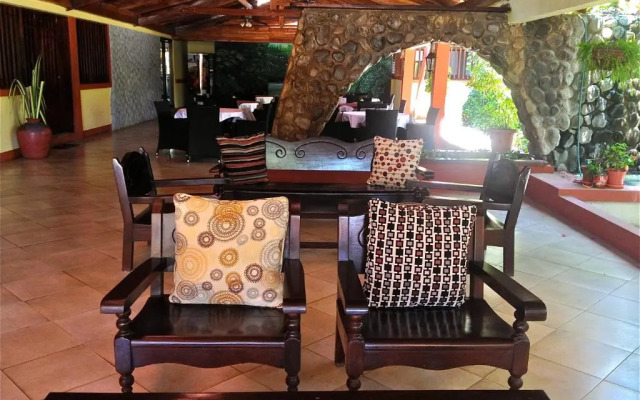 Hotel Las Espuelas, Bar & Restaurant