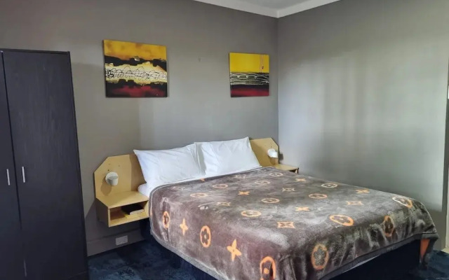 All Seasons Country Lodge