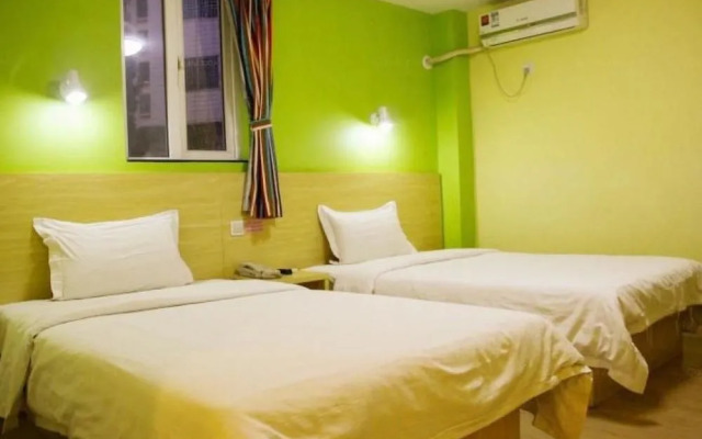 Super 8 Hotel
