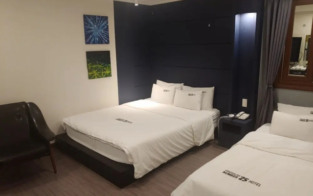 25 Hotel Busan Seomyeon subway station