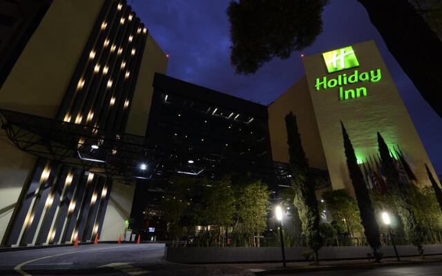 Отель Holiday Inn Dali Airport Мехико вид на фасад