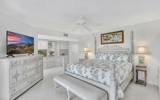 Sandy Beach Retreat