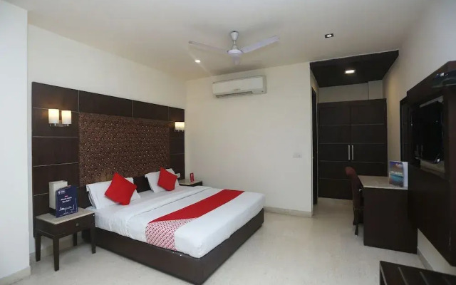 OYO Flagship Hotel VN Inn