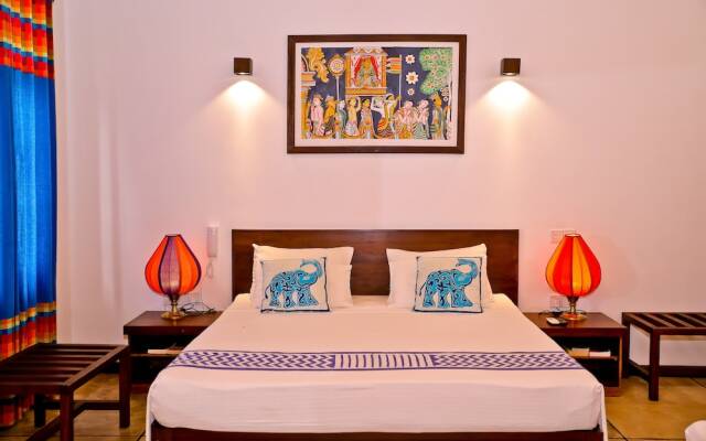 Blueelephant Boutique Hotel вид на фасад