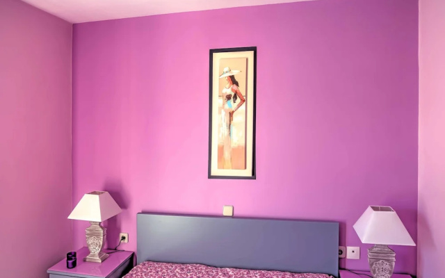 Sea Breeze Corner ,cozy Flat Neat the Beach