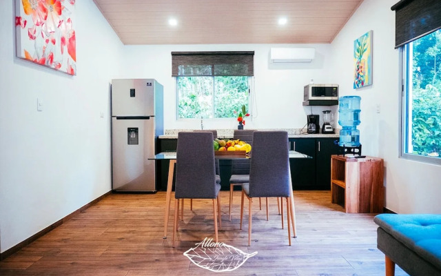 Alloro Jungle Villas
