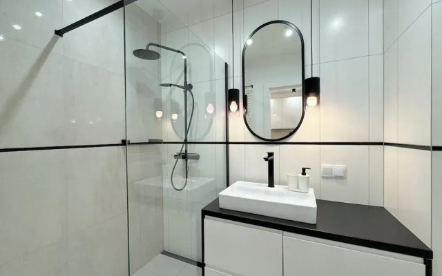 Aura 40 by Q4 Apartments